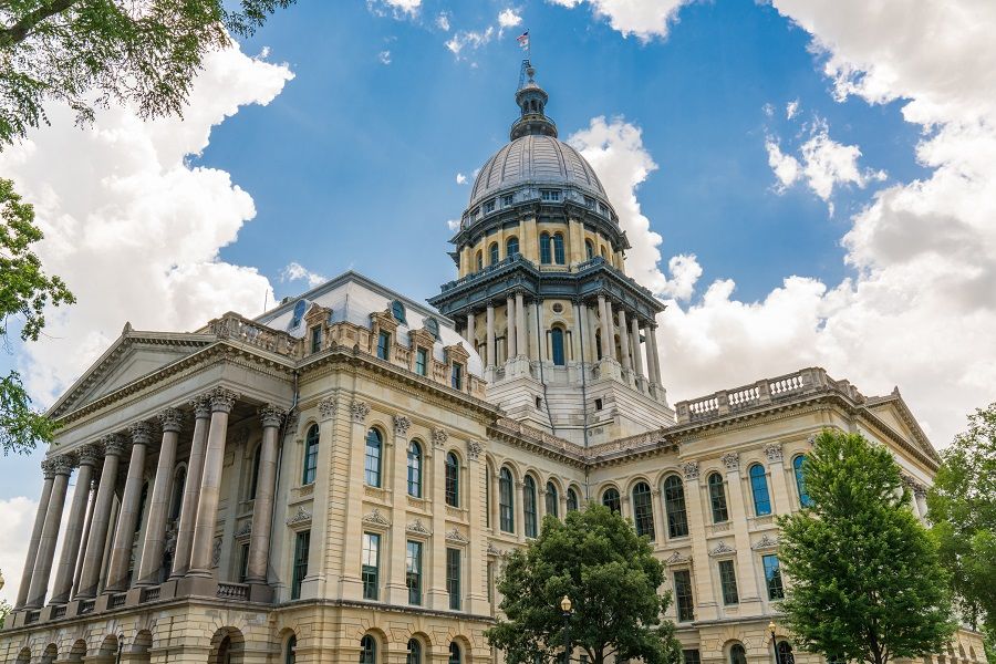 Illinois Senate passes bills to enforce responsible gambling